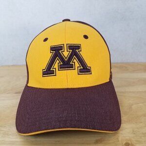 NEW Zephyr Size M/L University of Minnesota Rochester Hat / Cap Football